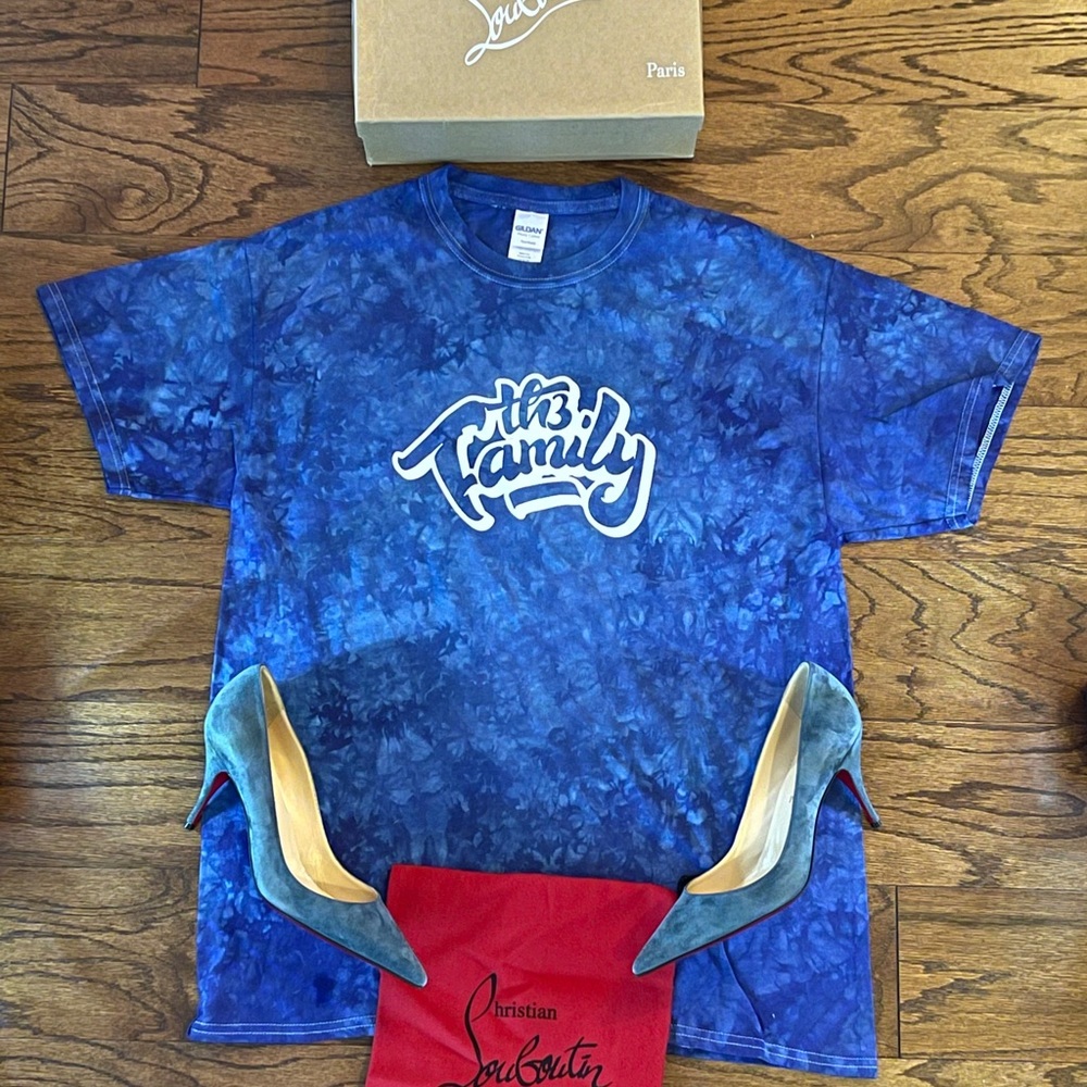 NWOT Blue Tie-Dye Family Bubble T-Shirt Youth M